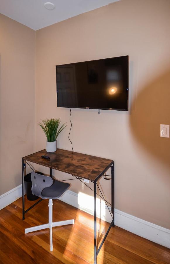 Private Bedrooms Long Term Stays Providence Luaran gambar